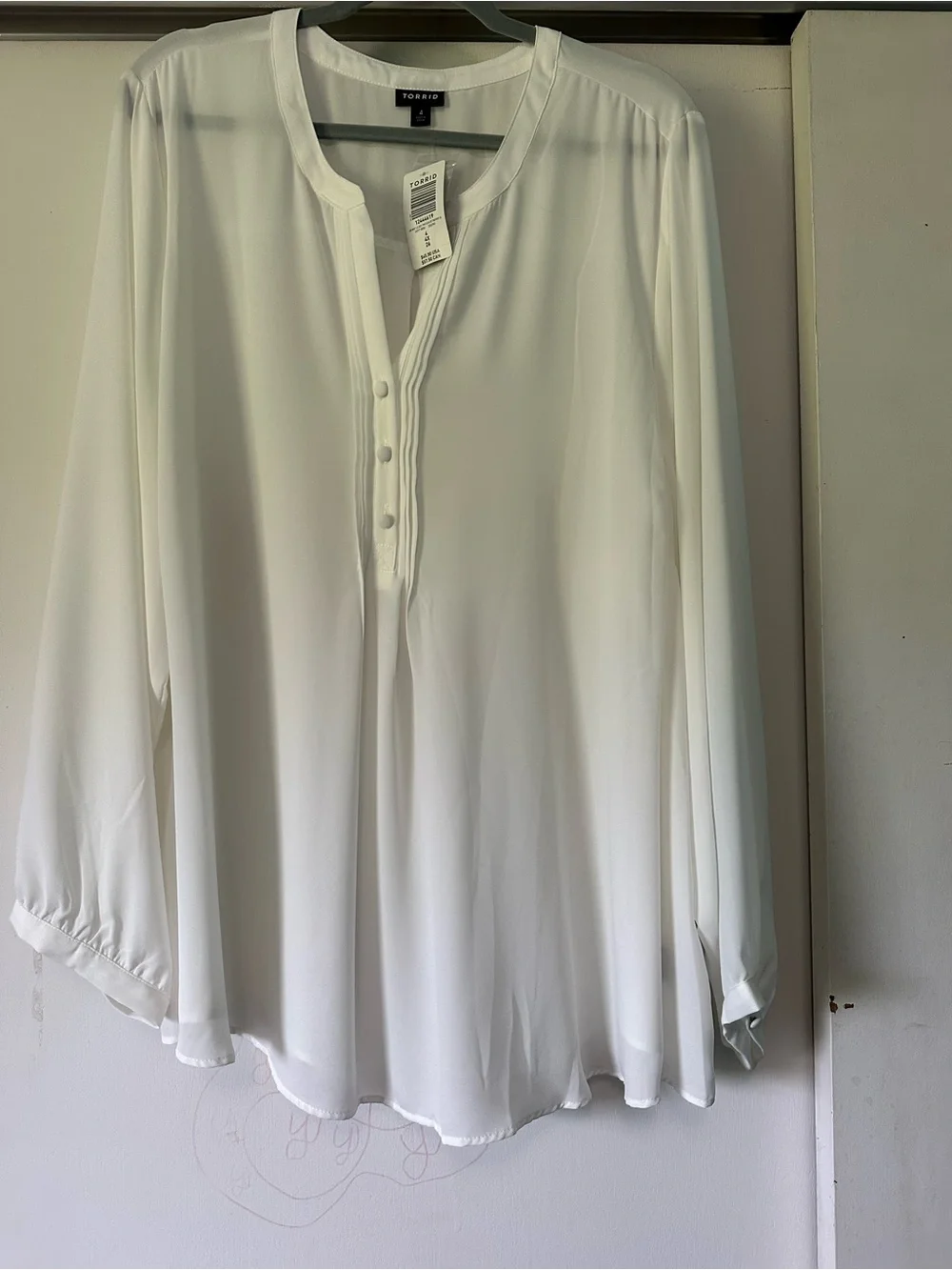 torrid White Long-Sleeve Notch-Neck Blouse